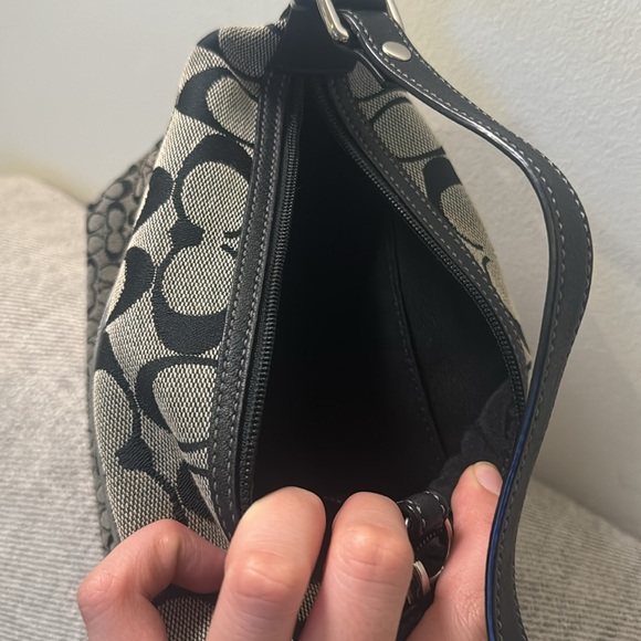 Mini/Small Coach Top Zip Bag in Pristine Condition - Picture 8 of 8